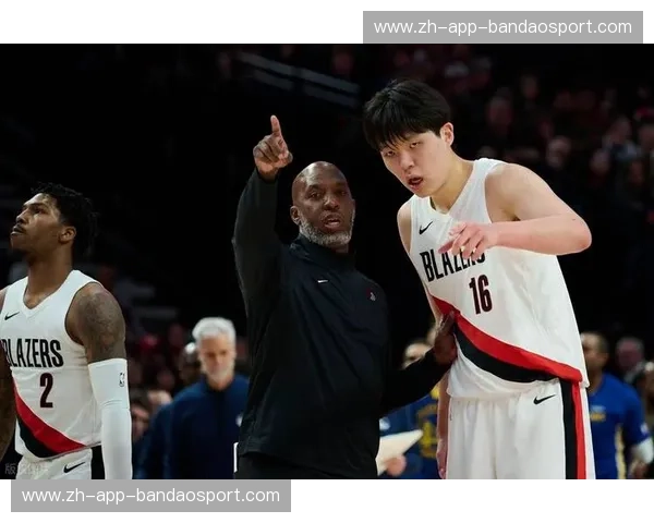 勇士vs开拓者直播：巅峰对决，燃爆篮球之夜！