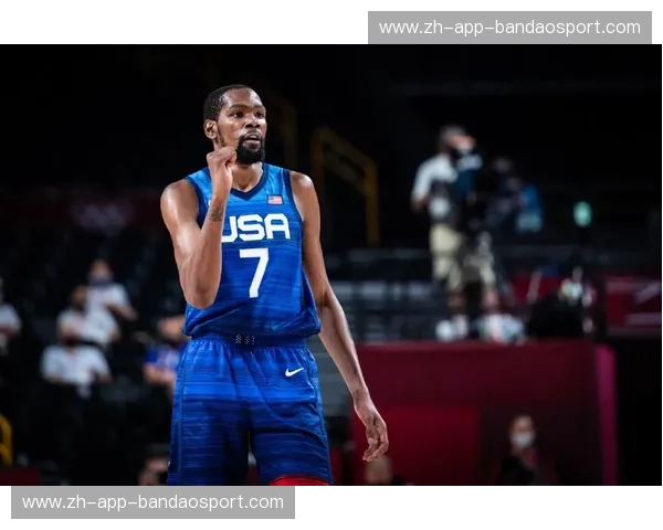 杜兰特vs乔治：巨星对决的星辰大海，谁能点亮篮球的未来？